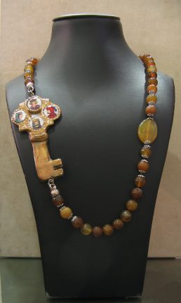 Collana in pietre dure
