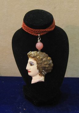 Medaglione Aretusa marrone