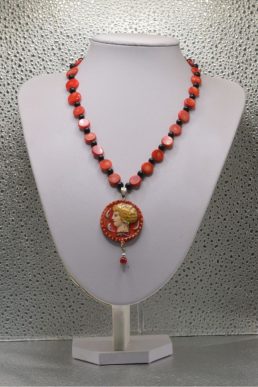 Collana Aretuse Rossa in corallo bambù e onice