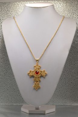 Collana con Croce raffinatamente tessita
