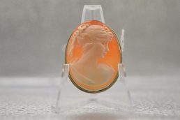 Spilla in argento con Cammeo