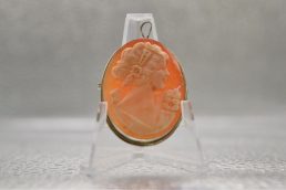 Spilla in argento con Cammeo