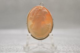 Spilla in argento con Cammeo