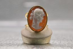 Anello regolabile con Cammeo