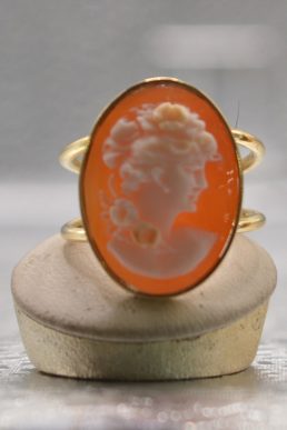 Anello regolabile con Cammeo