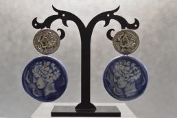 Orecchini in ceramica Aretusa Blu con montatura in Argento Sterling