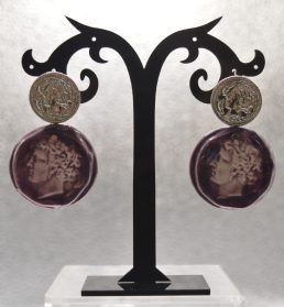 Orecchini Aretusa in ceramica Viola montati in Argento Sterling