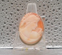 Spilla in argento con Cammeo