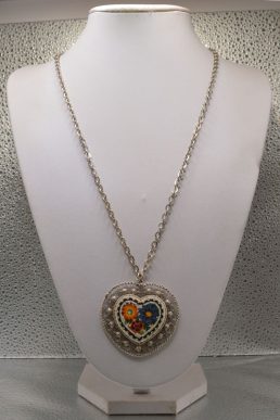 Collana con grande pendente a cuore in Micromosaico